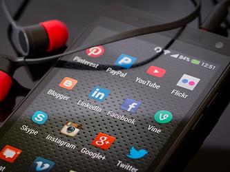Mobile apps smartphone_crop